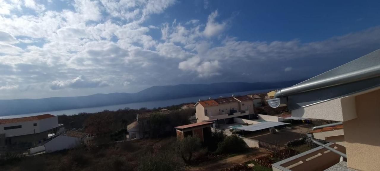 Apartmani Lanterna Krk Town Exterior foto